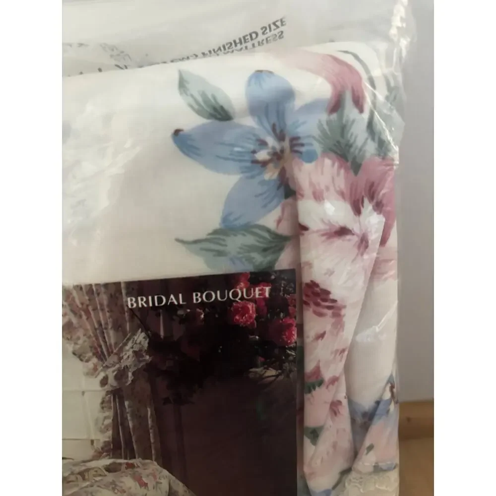 Lot of 2 NOS Vintage Springmaid Bridal Bouquet King Flat Sheets Floral Lace